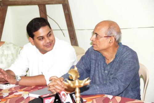 With renowned Indian ecologist Shri Madhav Gadgil